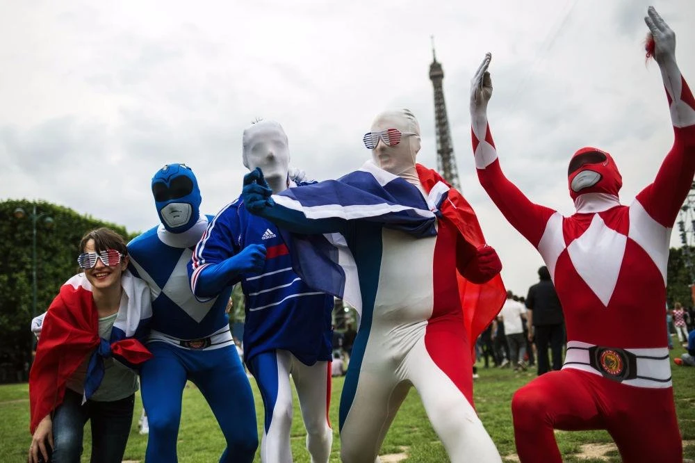 Hai màu áo, một tình yêu. CĐV Pháp và Hungary